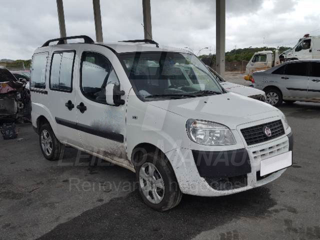 LOTE 012 - Fiat Doblò Essence 1.8 7L (Flex) 2017