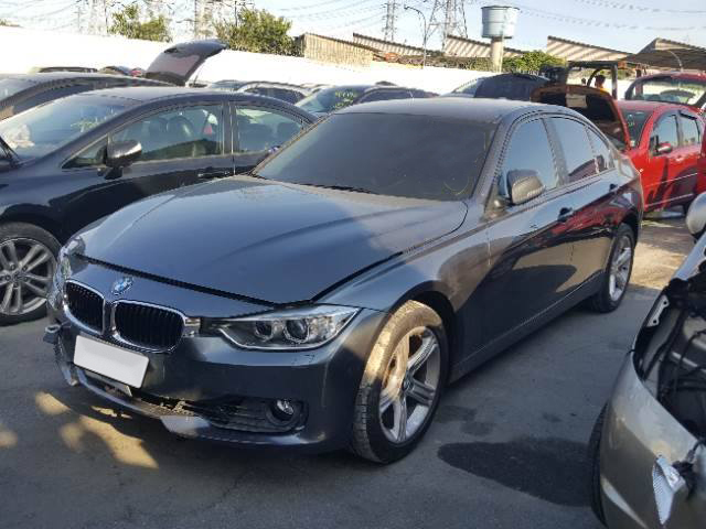 LOTE 011 - BMW 320i ActiveFlex 2015