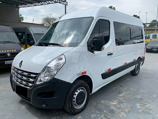 LOTE 011 - Renault MASTER 16 LUGARES L2H2 2019