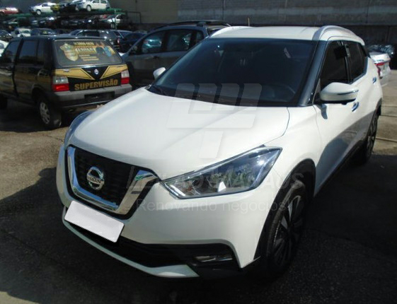 LOTE 024 - NISSAN KICKS SL CVT 2019