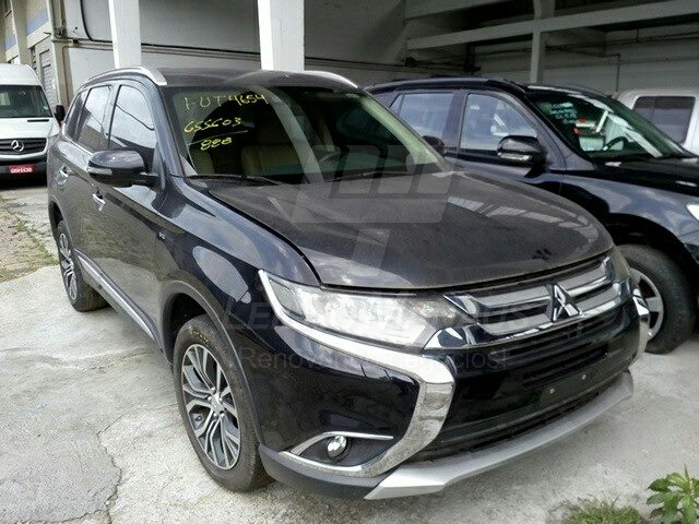 LOTE 028 - Mitsubishi Outlander 3.0 V6 GT Top 4WD 2019