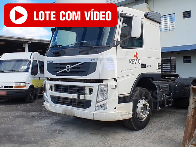 LOTE 008 -  Volvo FM 370 6x2 2014